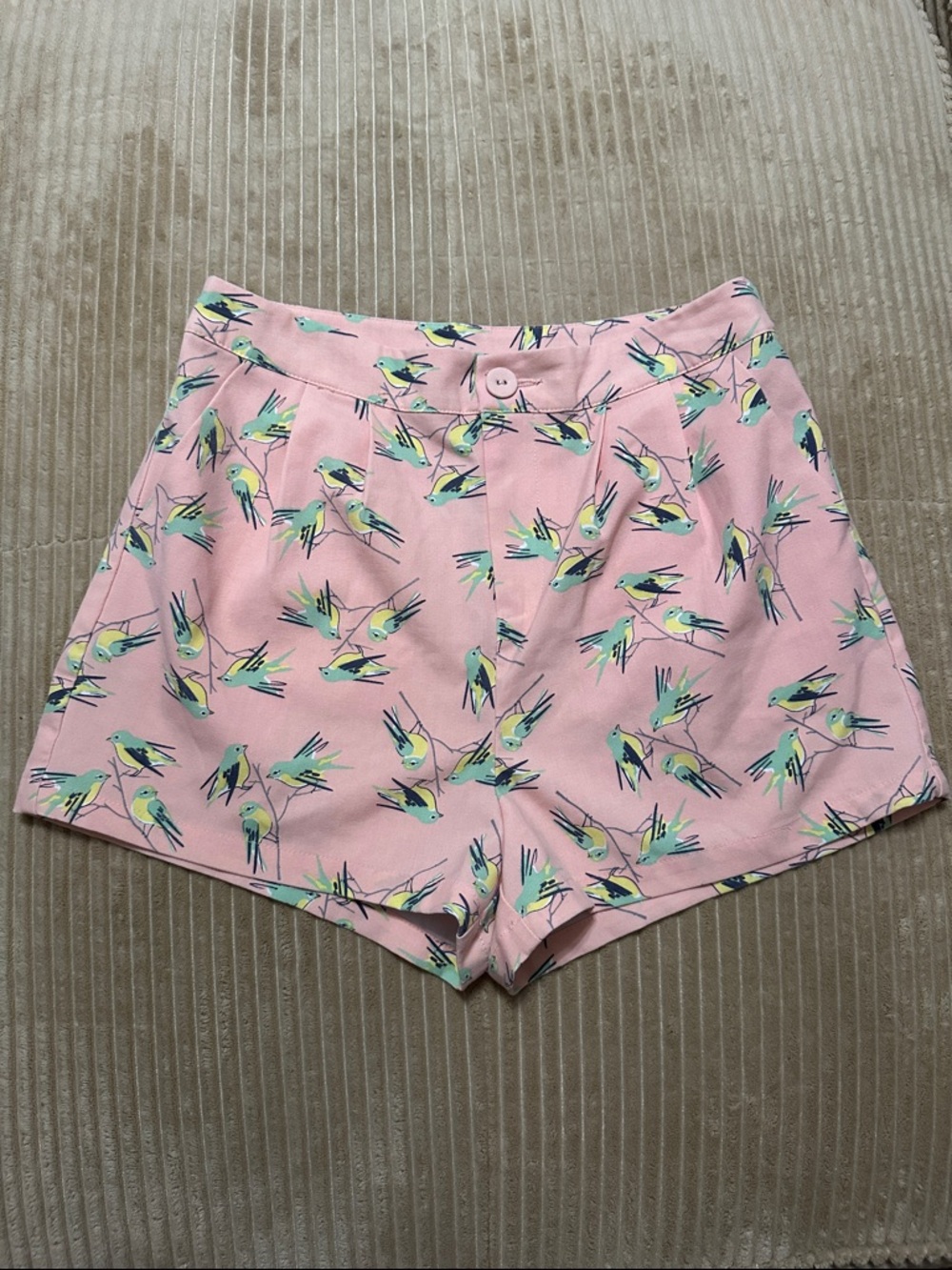 Forever 21 Pink Bird-Print High-Waist Shorts Size Medium